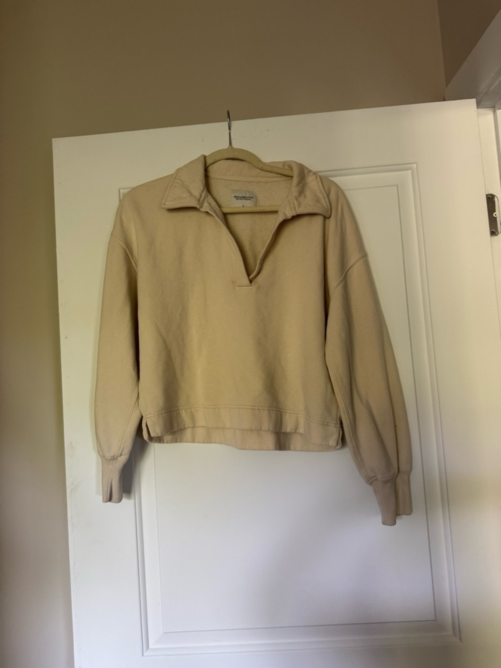 Abercrombie & Fitch Soft Cream Collared Pullover
